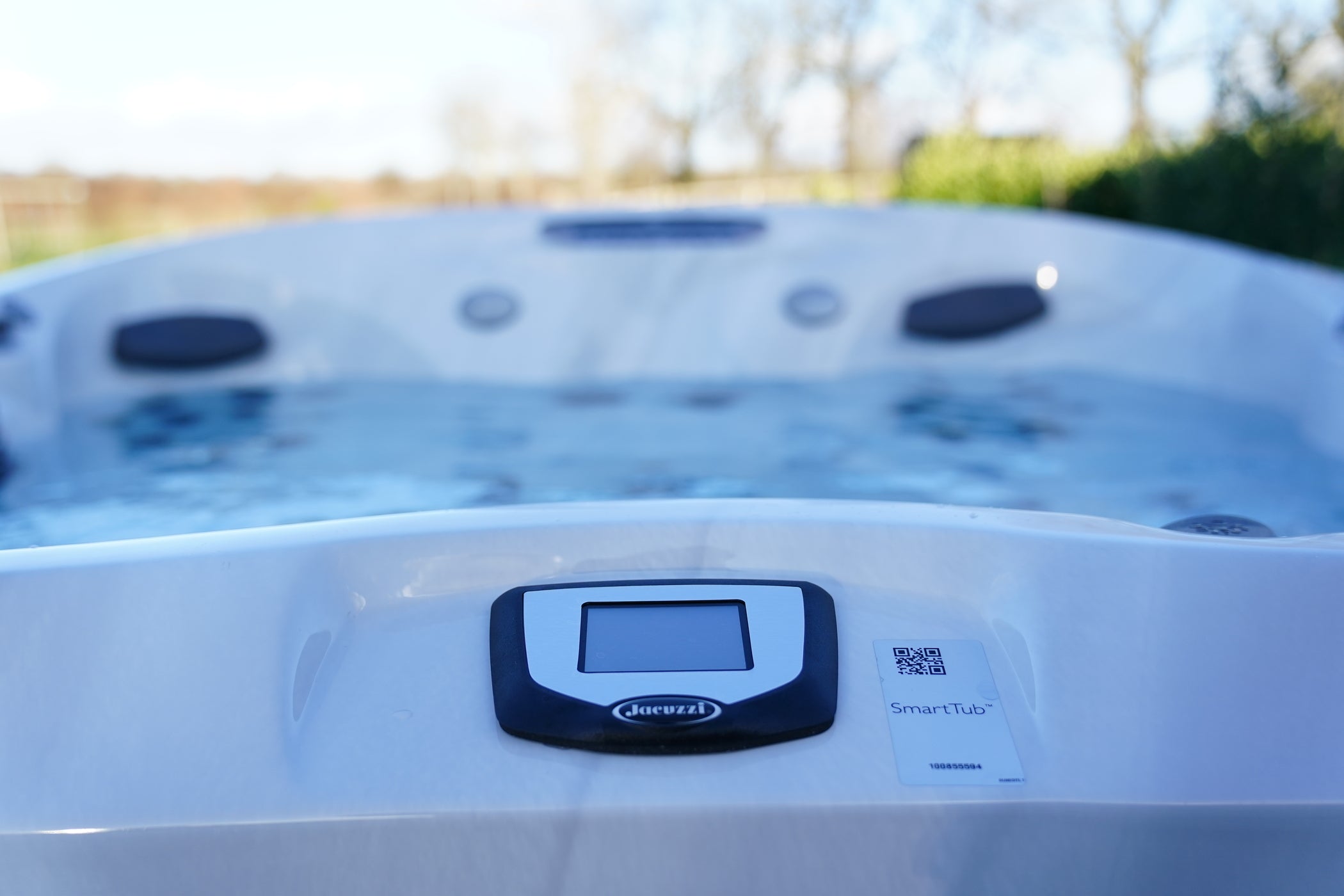 J-475™ - Jacuzzi Hot Tub - Jacuzzi Hot Tubs Rochester